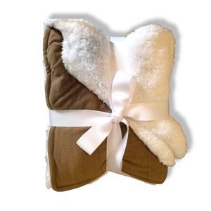 Hallmark sherpa blanket 50"×60"